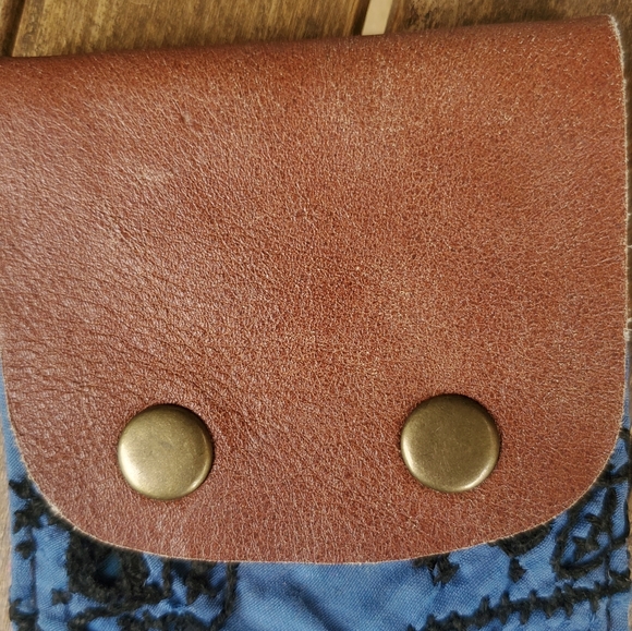 🌎👽 Free People Boho Embroidered Repurposed vtg banjara hippie Wallet card case - Picture 14 of 16